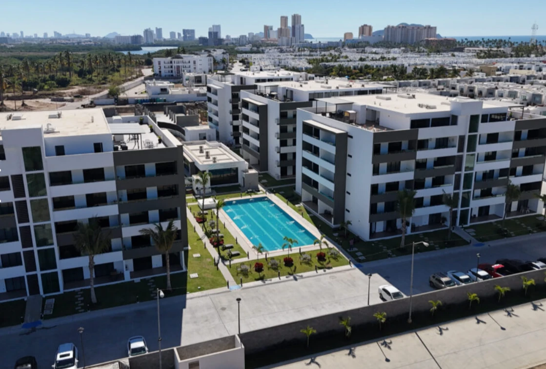 Marina Cerritos