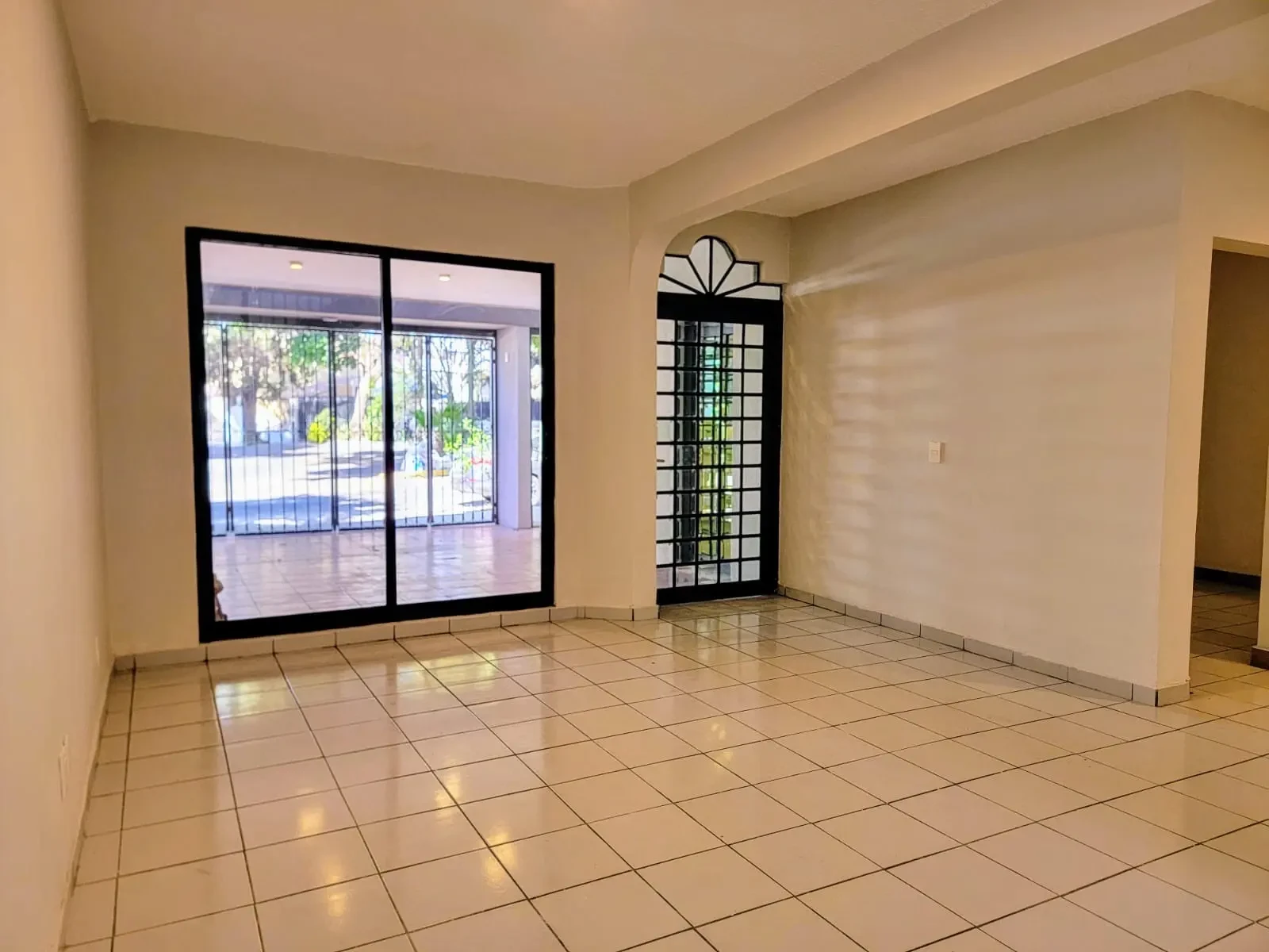 Casa Remodelada Hab/Com