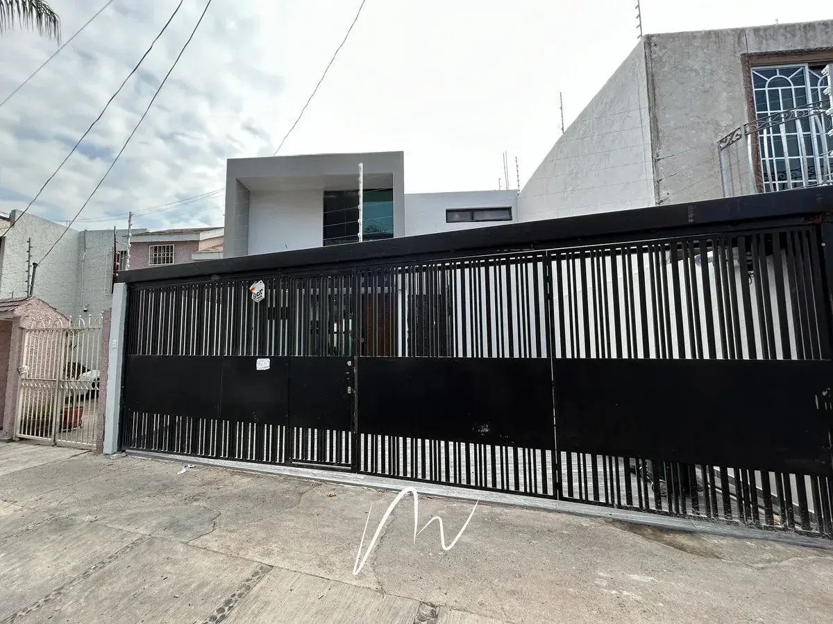 Casa Arboledas Remodelada